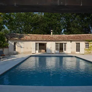 Villa Luxuriously Provencal